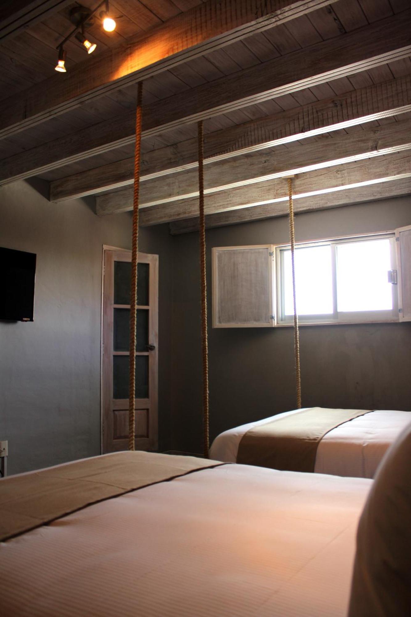 Hotel Damiana Boutique كويريتارو الغرفة الصورة